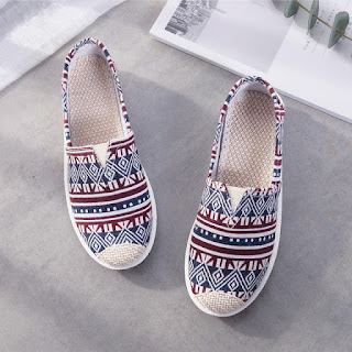 Fashion Women Slip on Flats Print Flat Bottom Light Mesh Lazy Fisherman Shoes Canvas Breathable Flat Women's Single Shoes