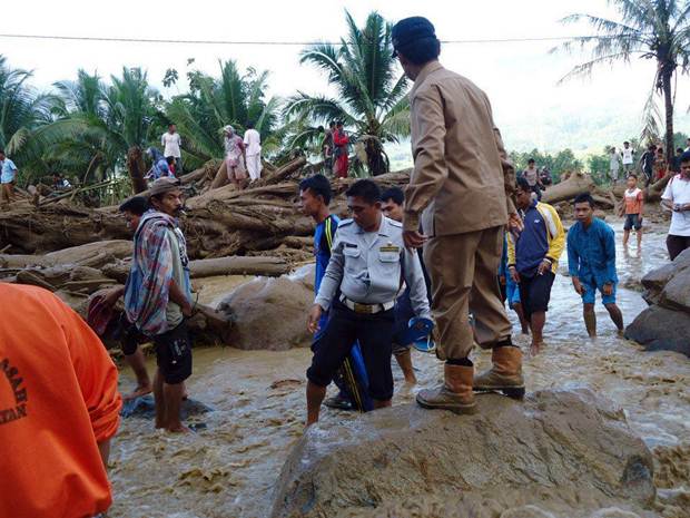 banjir bandang solsel
