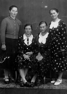 Lányok, 1940