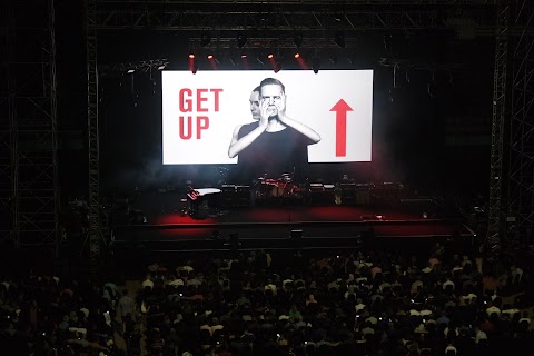 BRYAN ADAMS GET UP WORLD TOUR LIVE IN MALAYSIA BUKTI ‘OTAI’ MASIH BERBISA UNTUK MEMUKAU PENONTON