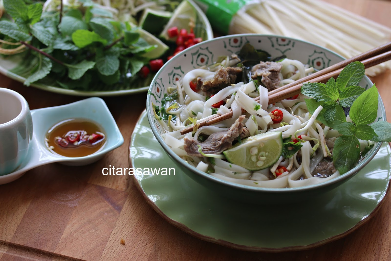 Kway Teow Sup Daging Vietnam / Vietnamese Beef Noodle Soup 