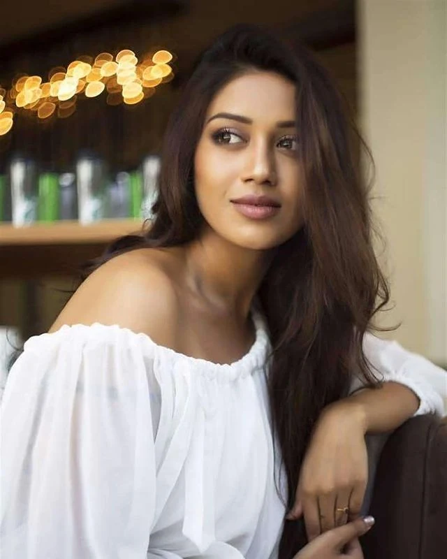 nivetha pethuraj stunning