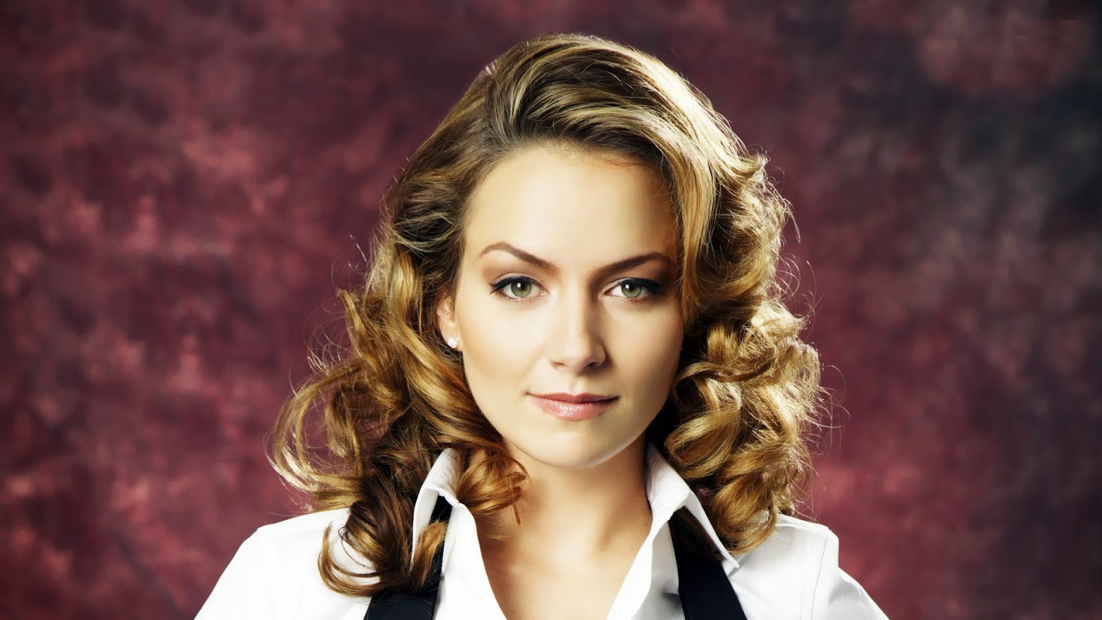 Becki Newton Hd Wallpapers Free Download