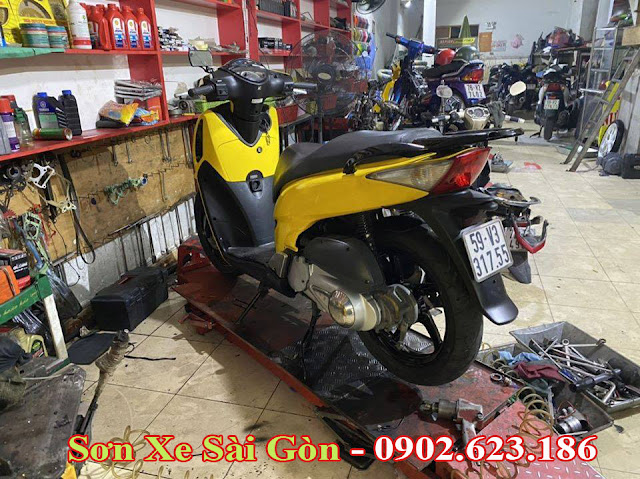 Sơn xe SH 150i màu vàng tươi cực đẹp