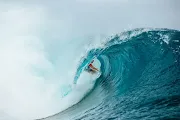 surf30 wsl tahiti pro 2022 Nathan Hedge 22Tahiti  QUA0336 Damien Poullenot