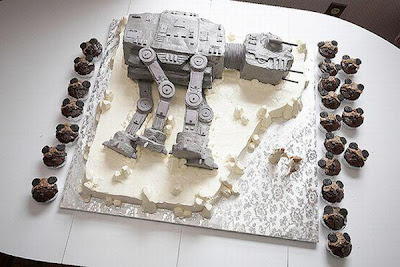 Star wars cake Seen On www.coolpicturegallery.net