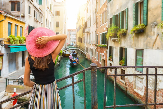 Venesia untuk menekan perilaku turis