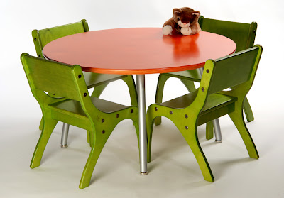 Kids Table  Chairs Wood on Knu Introduced It S New Kid S Table And Chairs
