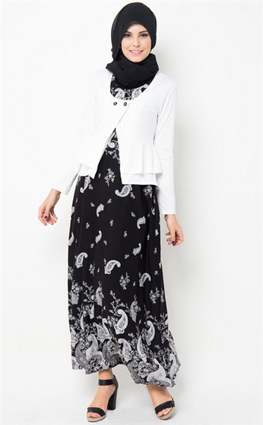  Model Baju Batik Muslimah Modern Terbaru  21 Model Baju Batik Muslimah Modern Terbaru 