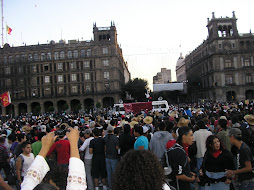 LA LLEGADA AL ZOCALO