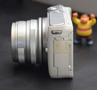 Jual Kamera Mirrorless Canon M10 TouchScreen