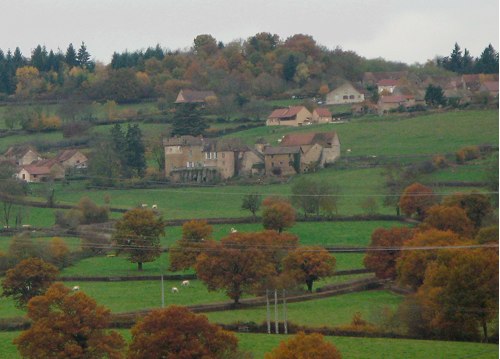 A distant shot of the Chateau in Autumn 2010.