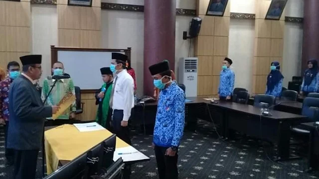 CPNS Pemko Padang Dilantik dan Diambil Sumpahnya Menjadi PNS.