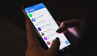 Cara Memblokir Cerita Stories di Telegram