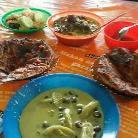 Rumah makan sabar menanti payolinyam spesial ikan bakar