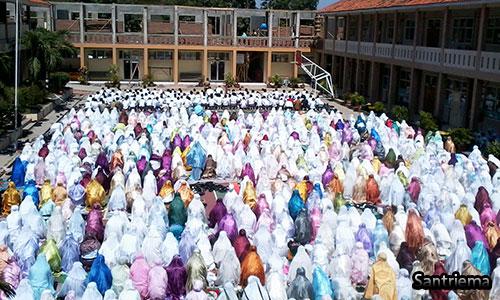 Bacaan Niat Shalat Idul Adha Terlengkap Dalam Tulisan 