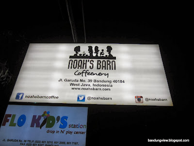 Noah's barn Coffeenery Jl. Garuda