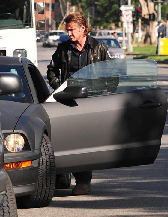 Sean Penn was spotted her Ford Mustang Superb Black Matte