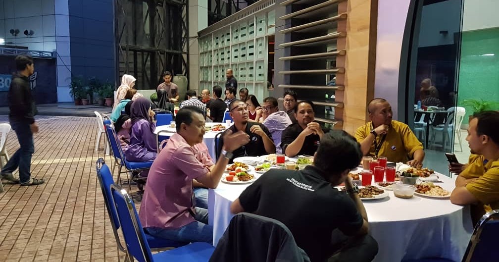 UNI MALAYSIA LABOUR CENTRE: Majlis Berbuka Puasa Kesatuan ...