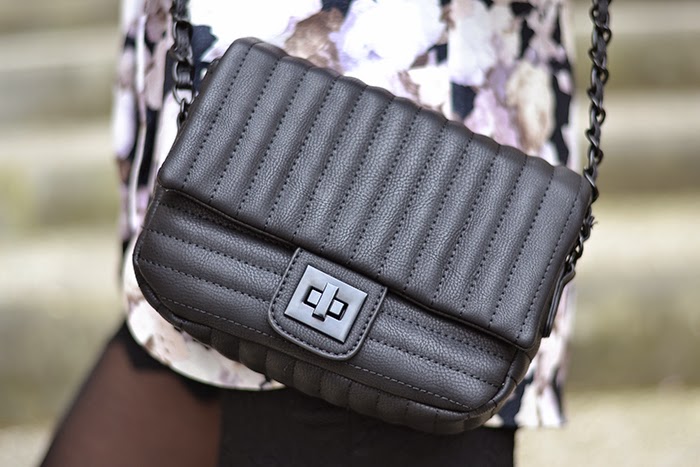 borsa modello chanel nera