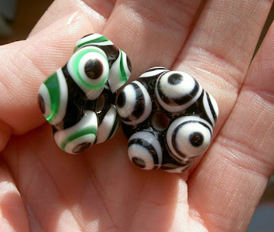 Funny and strange multiple eye beads