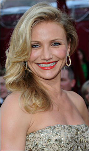 cameron diaz the mask red dress. cameron diaz the mask red