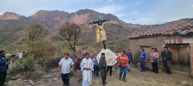 Gestern haben wir das Fest der Kreuzerhöhung in Pitantora Bolivien gefeiert.