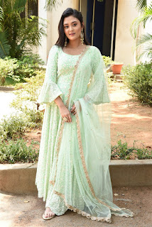 Megha Chowdhury Photos In Green Chudidar