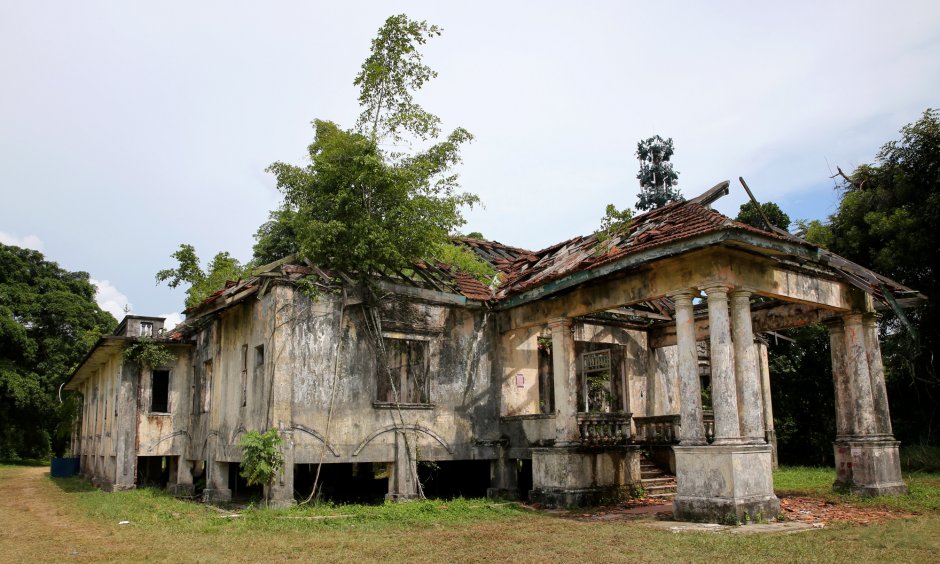 MERUNGKAI KISAH SERAM BANGLO VILLA NABILA ~ Alam Ghaib 