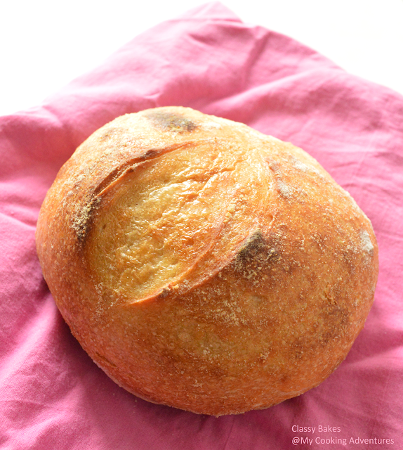 Boule organic artisan bread