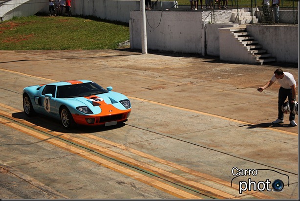Ford GT [2] Com logo