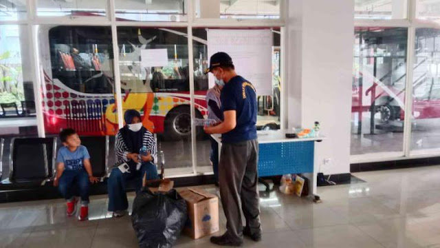 tempat penukaran sampah botol plastik