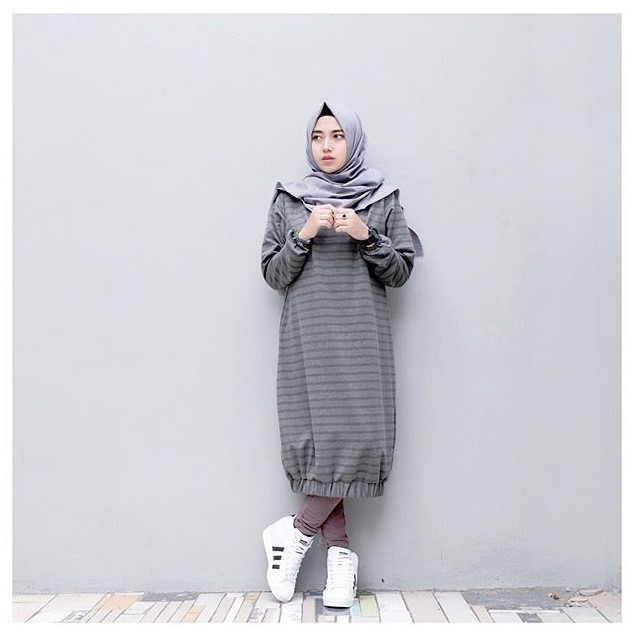 Gambar Buat Tomboy  6 Gaya Hijab Boyish Ala Selebgram Nisa 