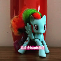 MLP Epxlore Equestria Posable Rainbow Dash Brushable