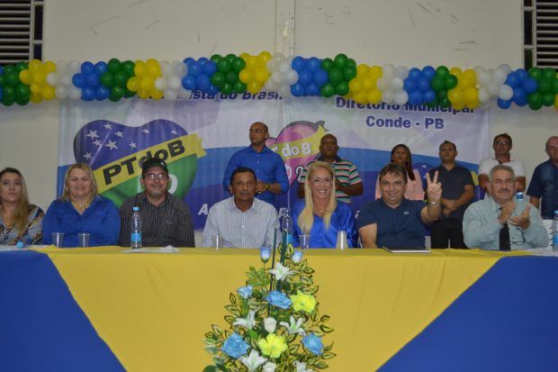 http://www.blogdofelipeandrade.com.br/2016/07/ptdob-empossa-tatiana-correa-como.html