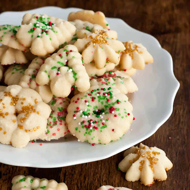 33 Gluten Free Christmas Cookie Recipes for the Holidays