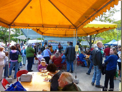 Eugene Skies and Sat market_20091003_015