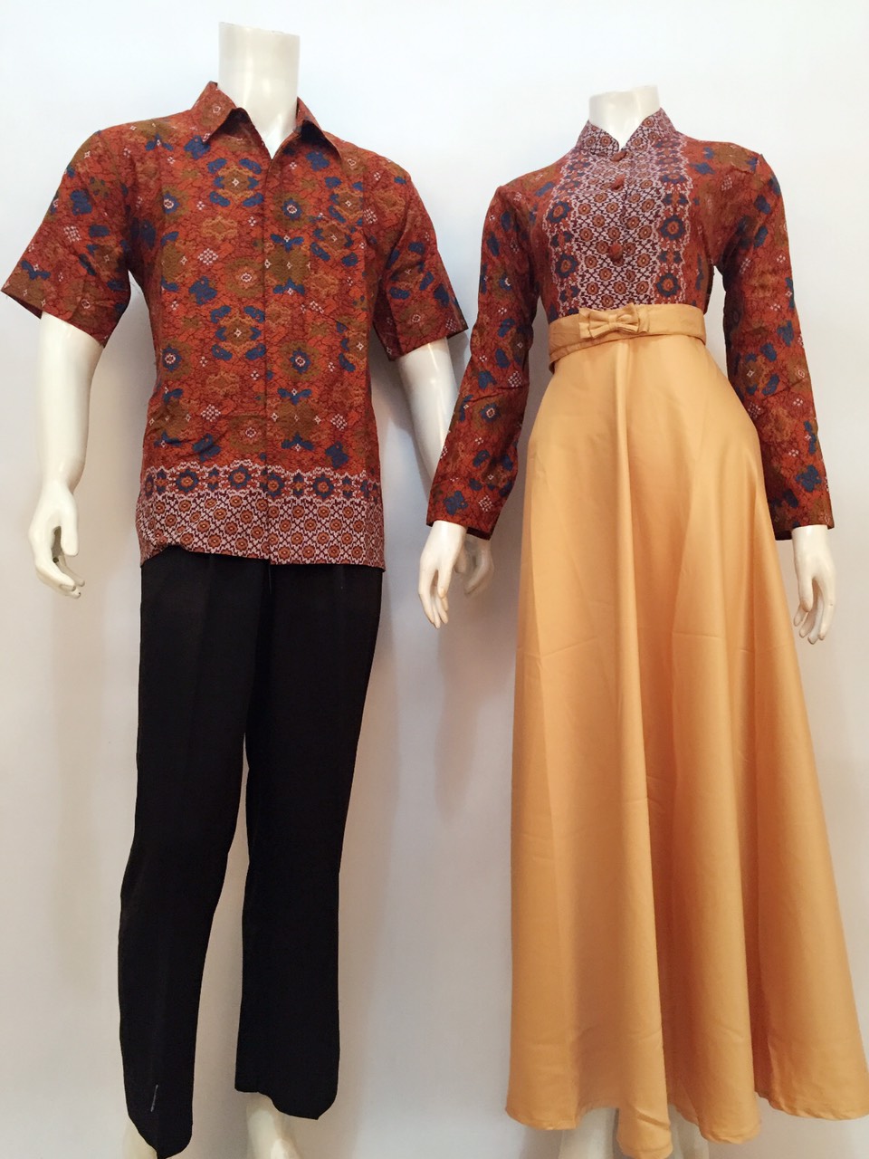Model Gamis Batik Sarimbit Nataya - Batik Bagoes Solo