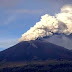 La erupción del  Popocatepetl cubrió de cenizas un pueblo y provoca alarma