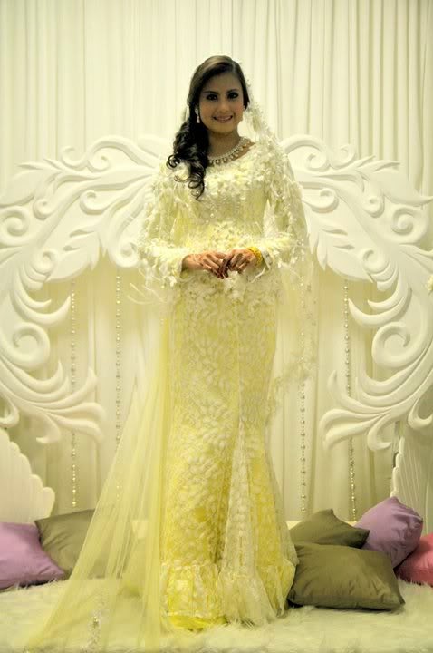  Yellow  Kebaya  Modern  Sensation International Kebaya  