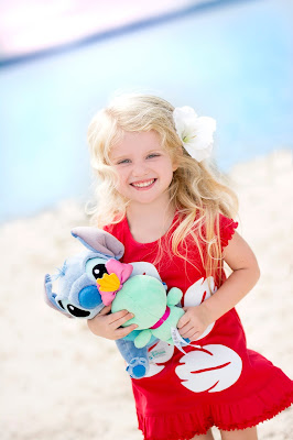 Lilo and stitch beach photo shoot. Kids birthday picture ideas