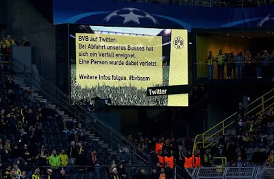 El vídeo marcador recoge el twitter informando del las explosiones al lado del autobús del Borussia Dortmund