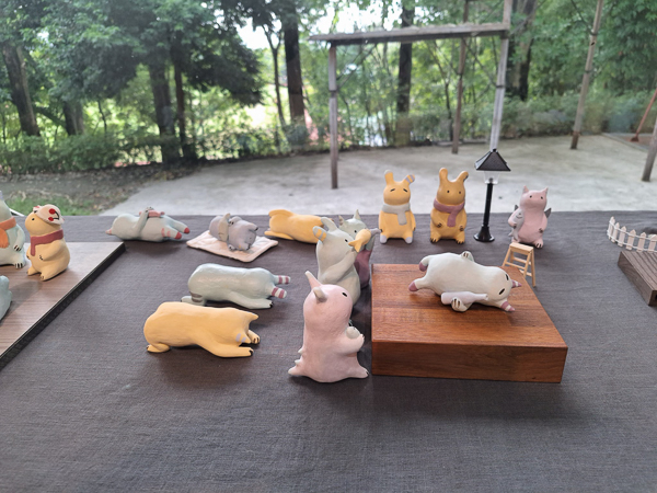 南投草屯台灣工藝文化園區展示藝術工藝創作品，還可喝下午茶遛小孩