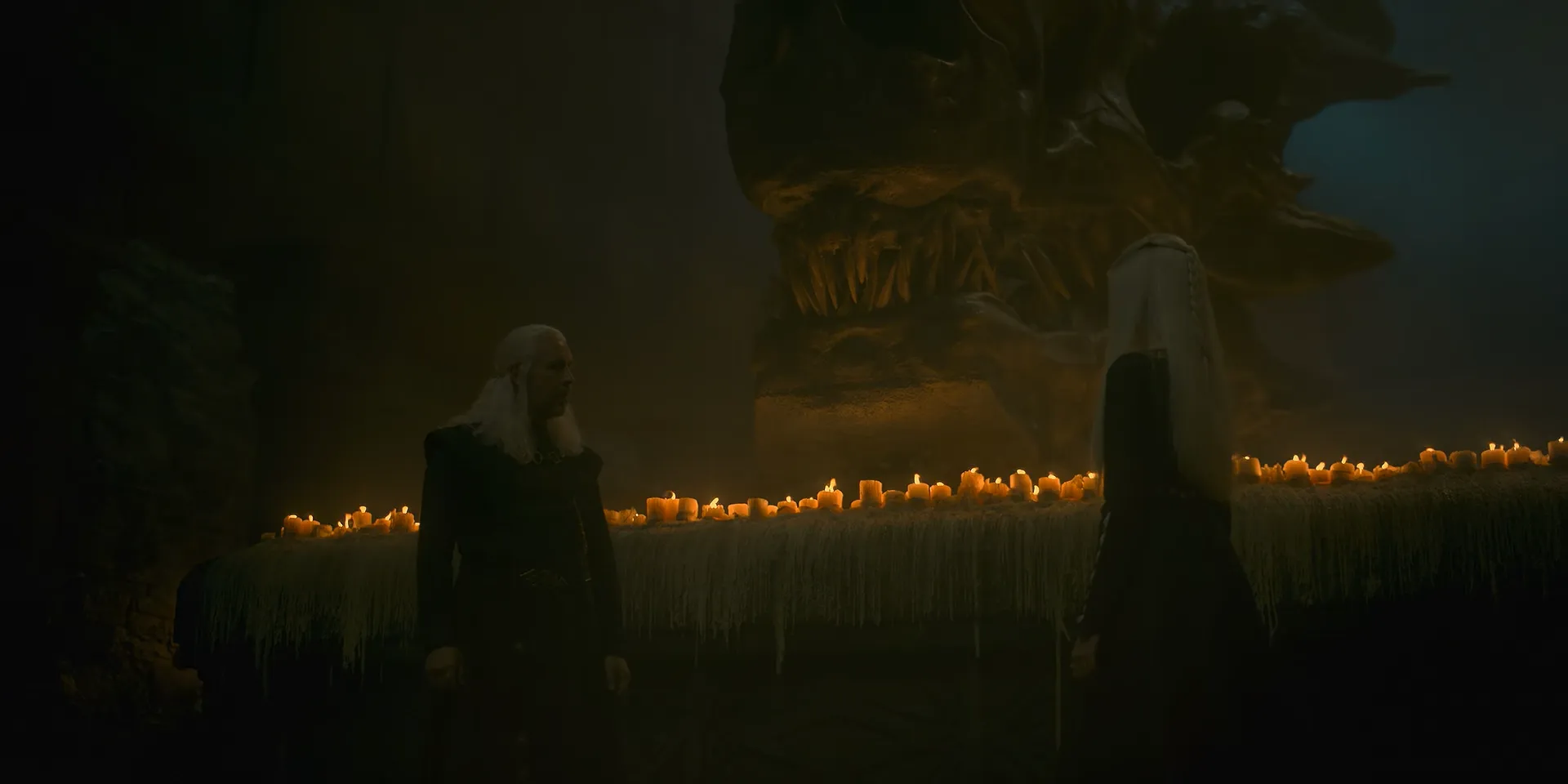 Rhaenyra Targaryen with King Viserys - HOTD - Wallpaper