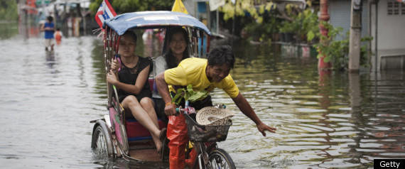 Flood in Thailand  Help for Thailand function pics