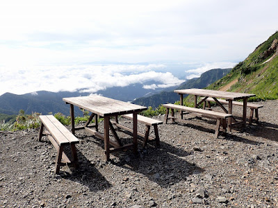 五竜山荘　テーブル
