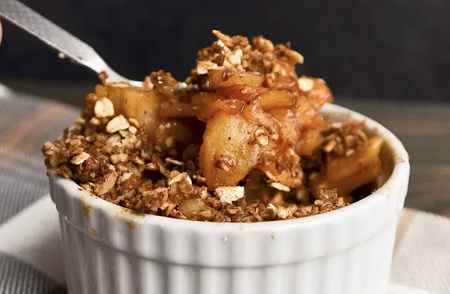 How Do You Make an Apple Crisp Without Brown Sugar?