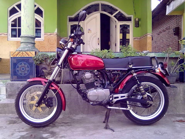 Foto Modifikasi Honda GL 100 K 82 Merah