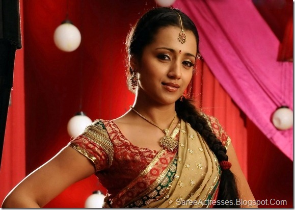 Trisha Krishnan Hot Saree 2