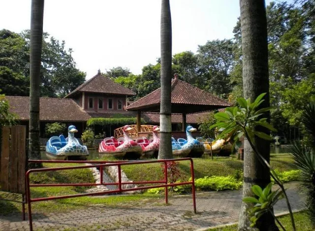 foto kampoeng wisata taman lele semarang